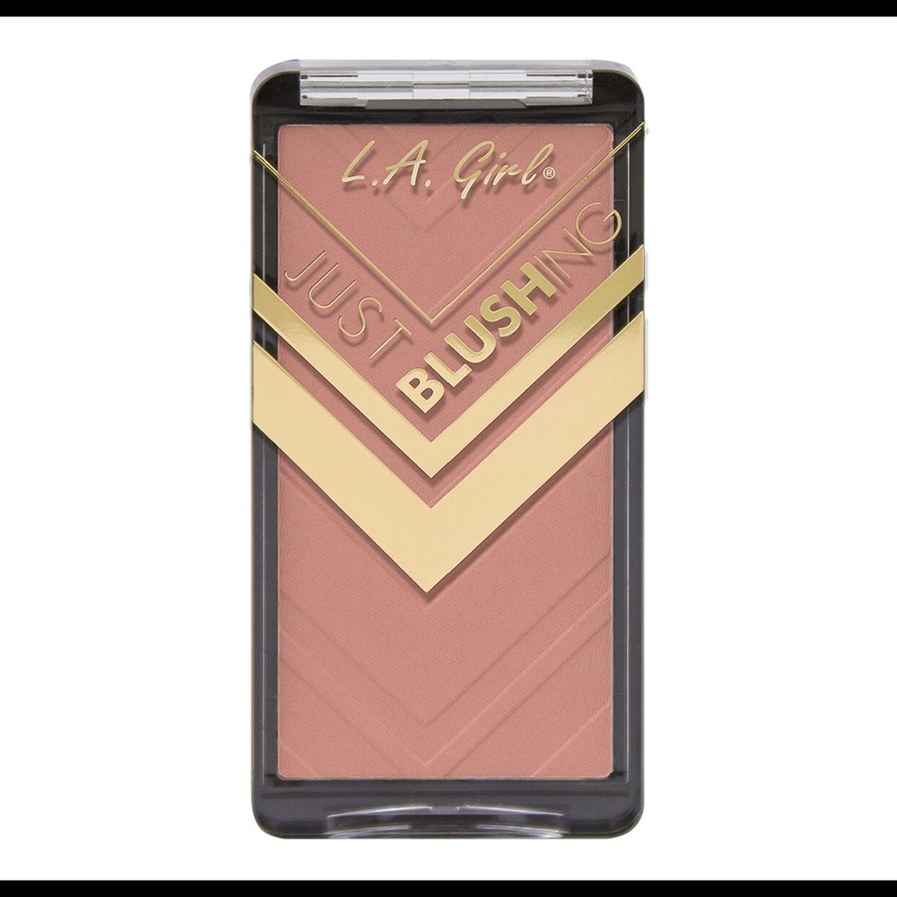 L.A. Girl Just Blushing in “Just Playful”